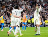 ريال مدريد يحلق فى صدارة ترتيب الدورى الإسبانى برباعية ضد فالنسيا