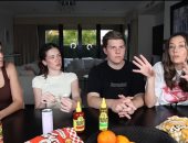 عائلة بلوجرز أسترالية تهاجر إلى بريطانيا لتجنب حظر وسائل التواصل الاجتماعى