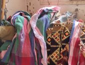 أخميم.. أرض النسيج والفن بسوهاج هنا تحاك الخيوط على أنغام التاريخ.. صور