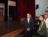 وزير الثقافة يتفقد المسرح القومي للطفل بالعتبة ويوجه بتطوير العروض 