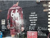 وداعا أيها الفأر.. استقبال عدائى لـ أرنولد فى ليفربول قبل لقاء الريدز مع الريال