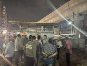 جولة ليلية مفاجئة لمحافظ الجيزة تكشف قصورا بمستوى النظافة.. المحافظ يجازى نائبى رئيس حى الوراق وهيئة النظافة لتقصيرهما فى أداء العمل.. ويكلف بشن حملة مكبرة لرفع كفاءة الشوارع وتحسين المظهر العام