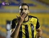 شكرى نجيب يحصد جائزة أفضل لاعب في مباراة المقاولون العرب وسموحة