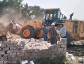 استرداد 2190 فدانا بأسيوط خلال تنفيذ 42 قرار إزالة بالمرحلة الثالثة من الموجة 27