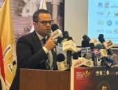 تكريم يسرا وهانى رمزى وديفيد هارولد فى مهرجان شرم الشيخ المسرحى