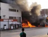 الدفع بـ 6 سيارات إطفاء للسيطرة على حريق سيارة سولار قرب محطة وقود بالشرقية