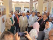محافظ قنا يفتتح معرض الصور بمهرجان الفنون التراثية بمعبد دندرة