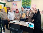 تكريم الفائزة بالمركز الأول بالوطن العربي في مسابقة تحدي القراءة العربي