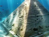 اليابان تعلن اكتشاف هرم عملاق فى أعماق المياه وتزعم: أقدم من أهرامات الجيزة.. صور