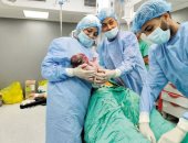 العمليات القيصرية دون تخدير فى غزة.. الحوامل أمام خيارين أحلاهما مر: الخضوع للجراحة بدون بنج أو مواجهة مخاطر صحية قد تصل للوفاة.. مدير المستشفيات بالقطاع: إجراء الولادات دون تخدير أمر مؤلم ولا يمكن تصوّره