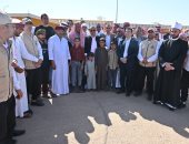محافظ جنوب سيناء يلتقى أهالى ومشايخ رأس النقب لمتابعة تنفيذ المشروعات التنموية 