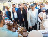 محافظ قنا يفتتح معرض التكتلات الاقتصادية بمعبد دندرة ضمن مهرجان الحرف التراثية