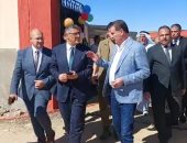 وزير الزراعة ومحافظ الجيزة يفتتحان المبنى التعليمى بالمدرسة الثانوية الزراعية بالواحات.. فيديو