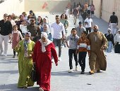 المصريون أولا.. عائلات تتدفق على المتحف المصري الكبير