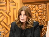 في ظهور نادر.. ميرفت امين تقدم واجب العزاء لمحمد رمضان.. صور 