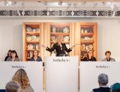 سوثبى تحقق 21.5 مليون دولار من بيع مقتنيات الراحل ماني ديفيدسون