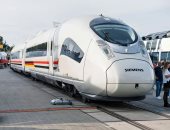 أول ظهور للقطار السريع فيلارو على أرض مصر.. تحفة من كوكب آخر