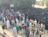 كانوا راجعين من المدرسة.. تشييع جنازة شقيقين توفيا فى حادث تصادم بالقناطر