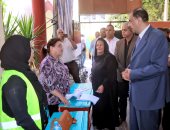 محافظ سوهاج يتفقد لجان انتخابات مجلس النواب بالمراغة وطما .. صور