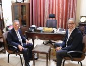 نقيب الأطباء: خصم للأعضاء لحضور مسرحية «أم كلثوم – دايبين في صوت الست»