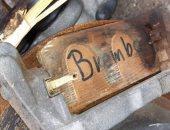 ألمانى يكتشف وجود فرامل خشبية فى سيارة فارهة اشتراها من مزاد.. صور