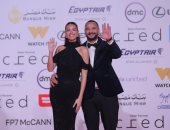 رومانسية هنادى مهنا وأحمد خالد صالح بافتتاح مهرجان القاهرة تنفى شائعة الانفصال.. صور 