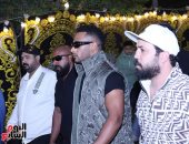 بعد رحيل والده.. النجم محمد رمضان أبرز الحضور في عزاء إسماعيل الليثي