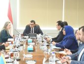 وزير الإسكان يبحث مع البنك الدولي التعاون بإدارة الأراضي والمدن الذكية والمباني الخضراء