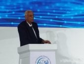 حسام موافى: تناول برتقالة قبل الغداء ينقذ حياتك والإفراط فى الطعام كارثة