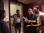 مخرج مسلسل كارثة طبيعية عن كمال أبو رية: حضوره بيغير شكل المشهد