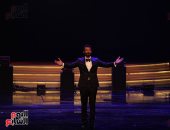خالد النبوى بعد تكريمه بمهرجان القاهرة: هذا التقدير إهداء لروح والدى ووالدتى.. صور 