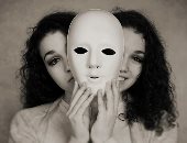 5 أسباب تخلى "مشكلتك طيبة قلبك" بجد.. اختلال توازن العلاقات أهمها