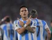 مارتينيز ينفرد بالمركز الرابع فى قائمة الهدافين التاريخيين للأرجنتين