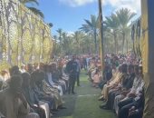 تفاصيل صلح عائلتى أبو زيد وأبو ناصر فى كفر الشيخ.. دموع وأحضان تنهى الخصومة بعد تقديم الكفن.. ورئيس لجنة التحكيم: لم يك صلح بل عرس اجتماعى.. وأهل المجنى عليه يقبلون الدية ويتلقون العزاء وسط حضور الآلاف