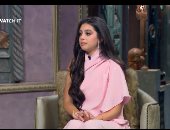 إسعاد يونس لياسمين العبد: جبتي الخبرة دي منين؟.. والفنانة: من بدرى بفتح طريقى