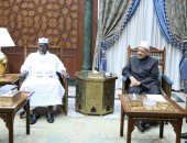 شيخ الأزهر يستقبل وزير التعليم العالي التشادي ويناقشان تعزيز التعاون الدعوى