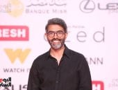 من صف تانى لـ نقطة بيضا.. عمرو عابد يراهن على سينما الإنسان