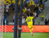 سبورتنج لشبونة يدرس التعاقد مع موهبة النصر السعودي