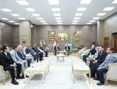 وزير الرياضة ومحافظ الإسماعيلية يلتقيان لجنة إدارة شئون النادي الإسماعيلي