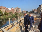 محافظ الغربية يتفقد مشروعات عزبة الناموس وكورنيش ترعة الساحل بسمنود