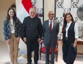 أشرف زكى يشيد بحفاوة استقبال سفير مصر فى عمان خلال مشاركته بمهرجان الخليج