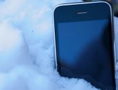 لماذا يفقد هاتفك شحنه بسرعة فى الشتاء؟ السر الخفى وراء تأثير البرد على البطارية