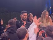 أحمد سعد يحضر زفاف ابن ريم مصطفى فى أول ظهور له بعد تعرضه لحادث