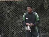 نائب رئيس الألومنيوم يعلن وفاة مدرب الحراس نور الزاكي ويكشف السبب