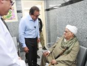 وزير الصحة يتفقد تطوير مبنى العيادات الخارجية بمستشفى الجمهورية التعليمى