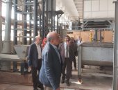 وزير الكهرباء يتفقد مجمع الوحدات التكنولوجية التابع للمواد النووية في أنشاص