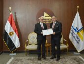 الدكتور المتولي مصطفى نائب رئيس جامعة دمياط لشئون خدمة المجتمع وتنمية البيئة