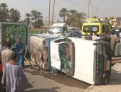 إصابة شخصين إثر حادث انقلاب سيارة في المقطم