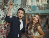 جنات والحسن عادل ينتهيان من تصوير دويتو "الليلة حلوة".. صور