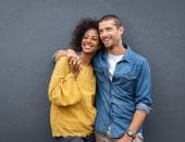 5 ثنائيات أبراج بتعيش مع بعض سمنة على عسل.. برج الحمل والأسد الأبرز